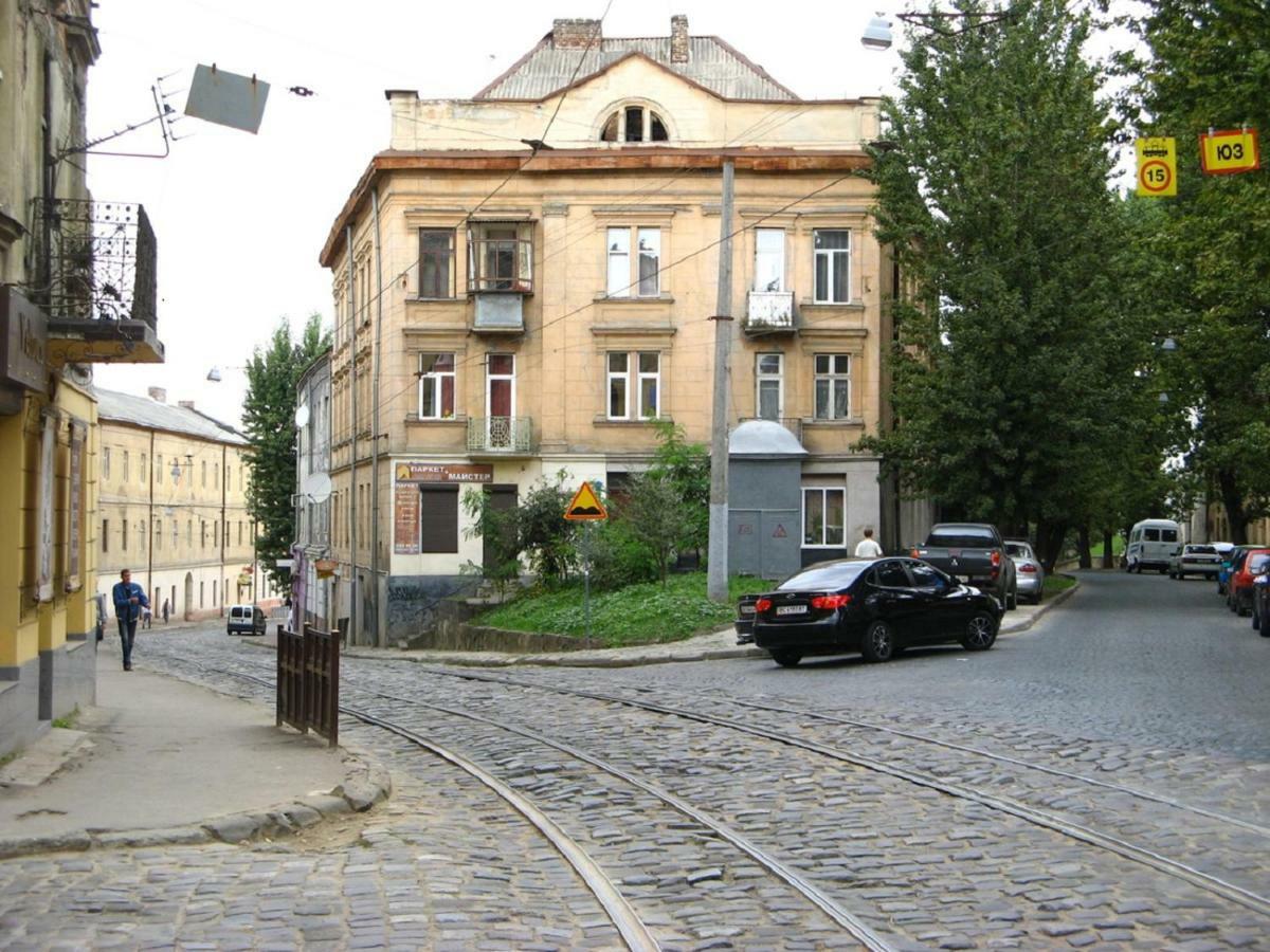 Смарт Квартира В Центрі Для Пари - 5 Хв Від Оперного Театру Lviv Ngoại thất bức ảnh